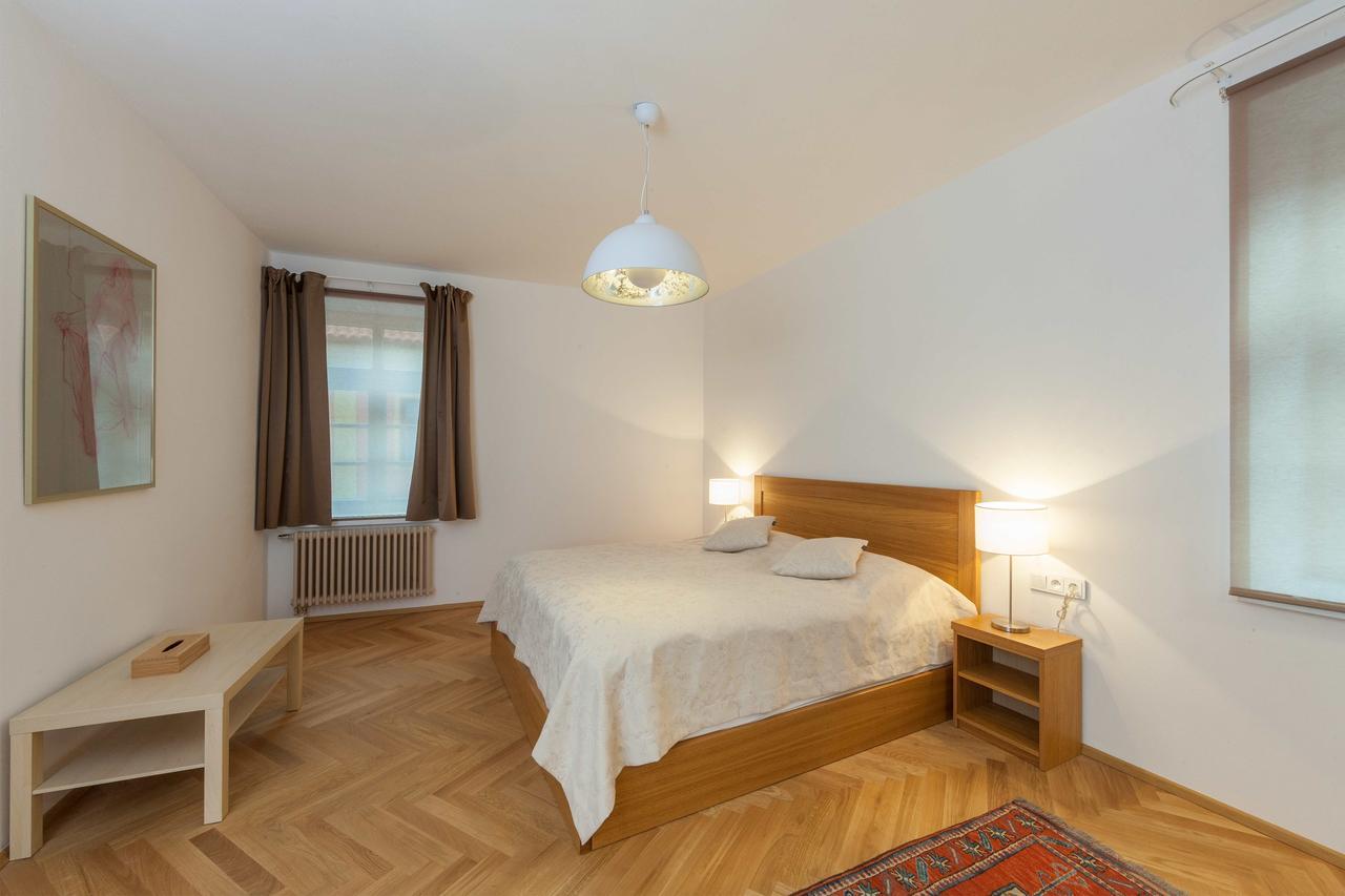 Latron 98 Apartment Cesky Krumlov Bagian luar foto